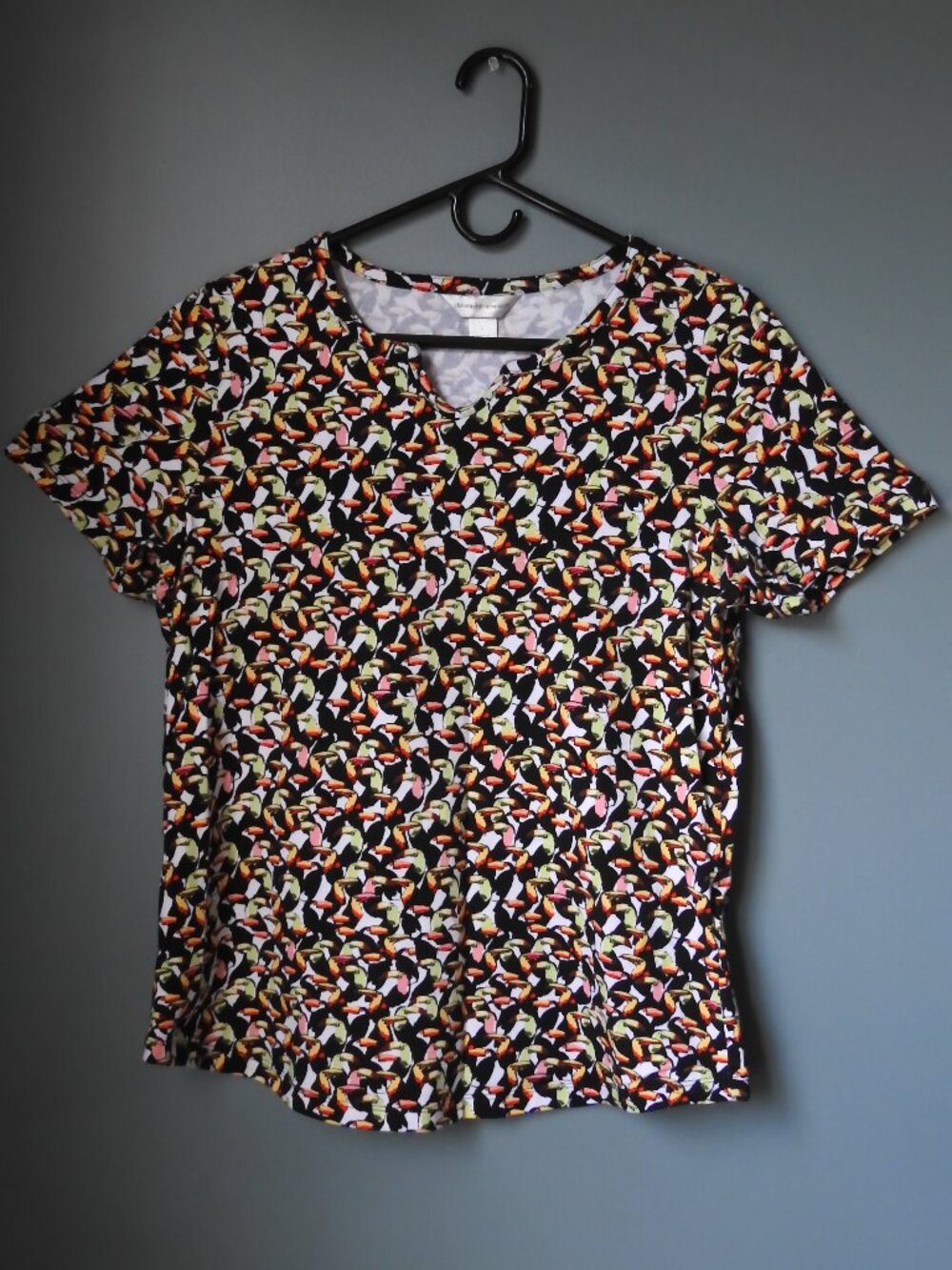 Christopher & Banks Colorful Toucan Design Short Sleeve Top - Size Large